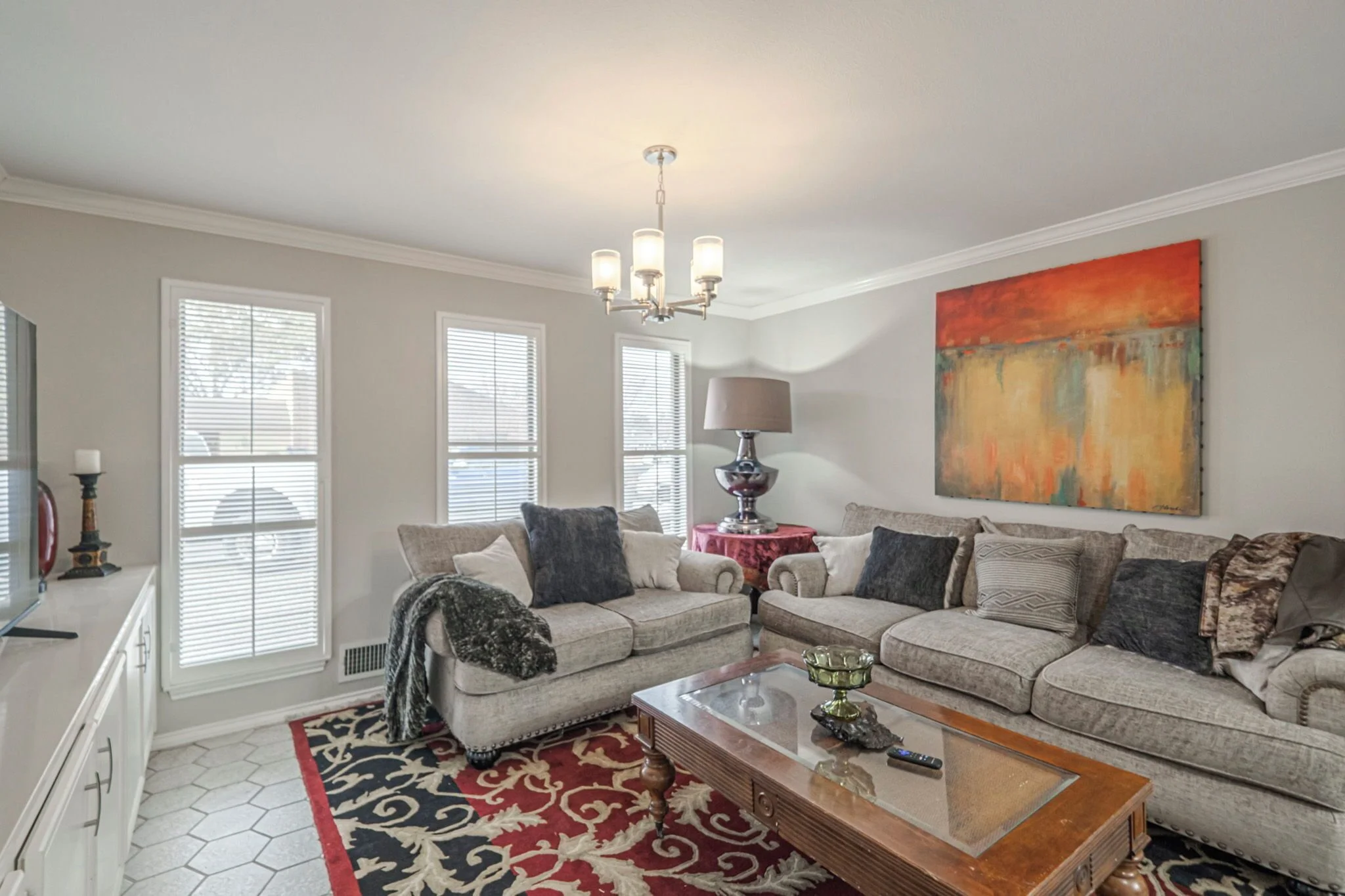 Living Room at posh private - Photo 3