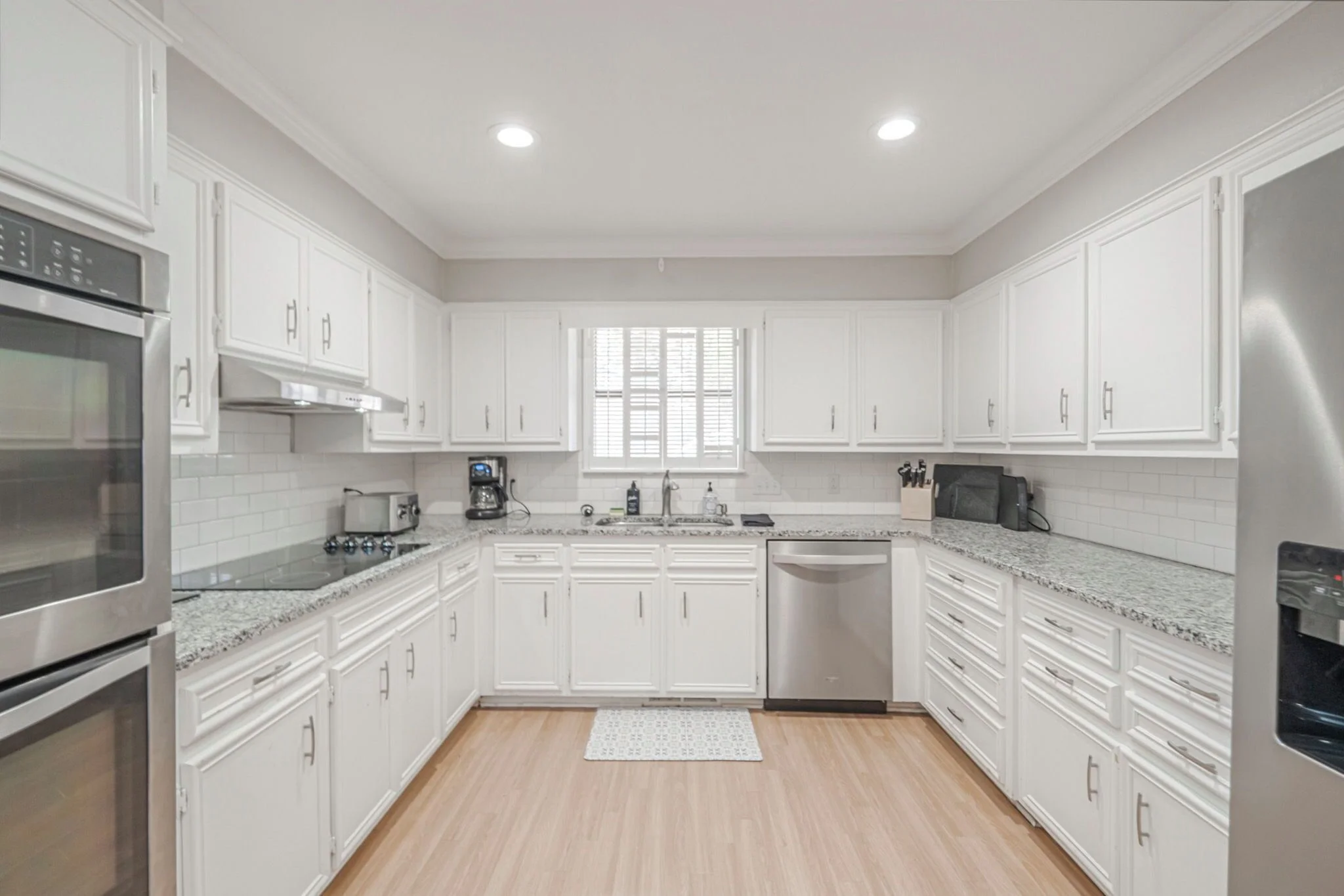 Kitchen at posh private - Photo 4