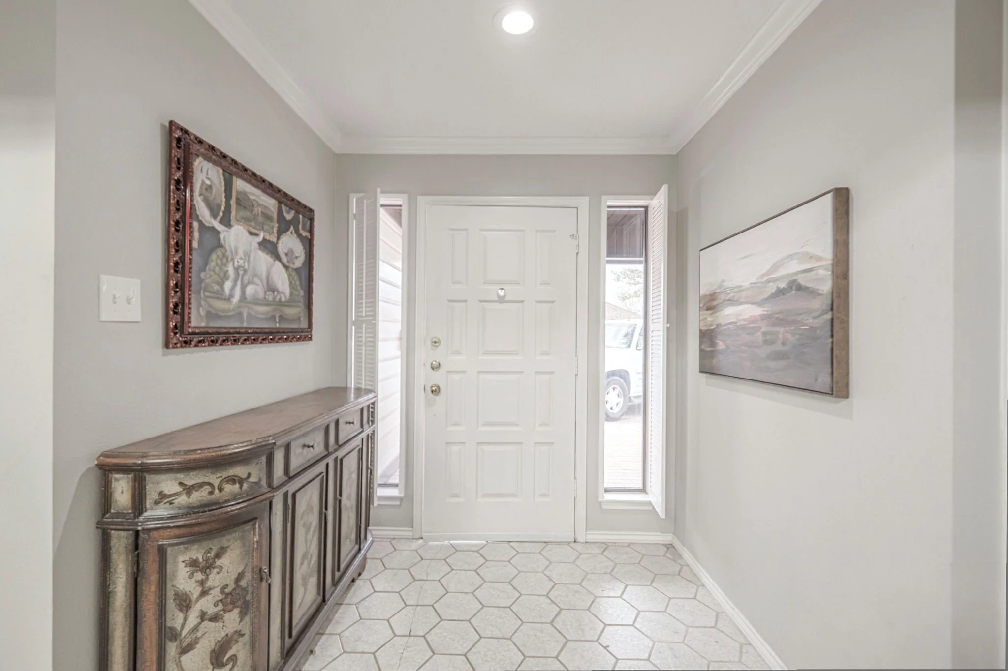 Entrance at posh private - Photo 1