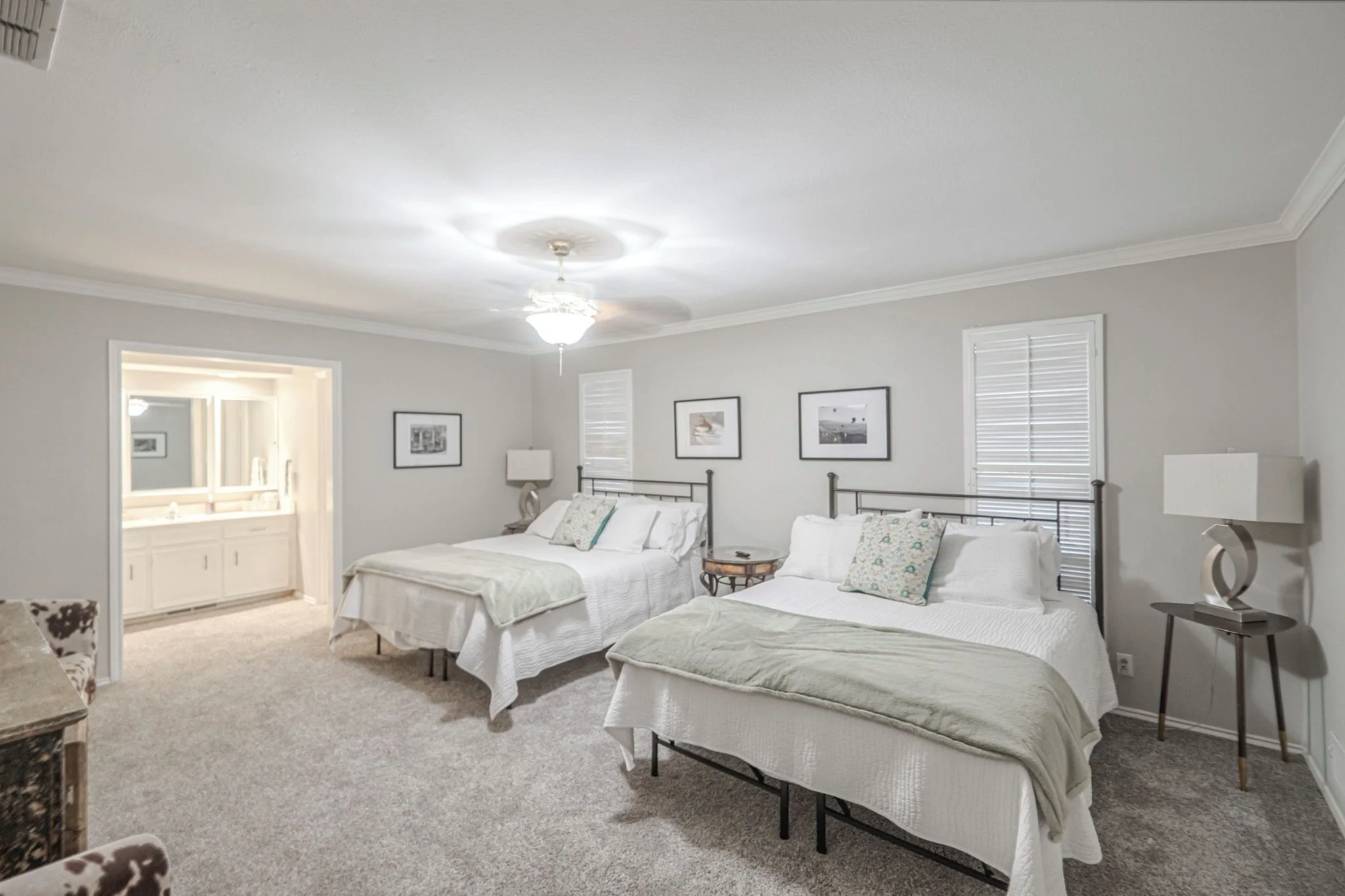 Master Bedroom at posh private - Photo 1