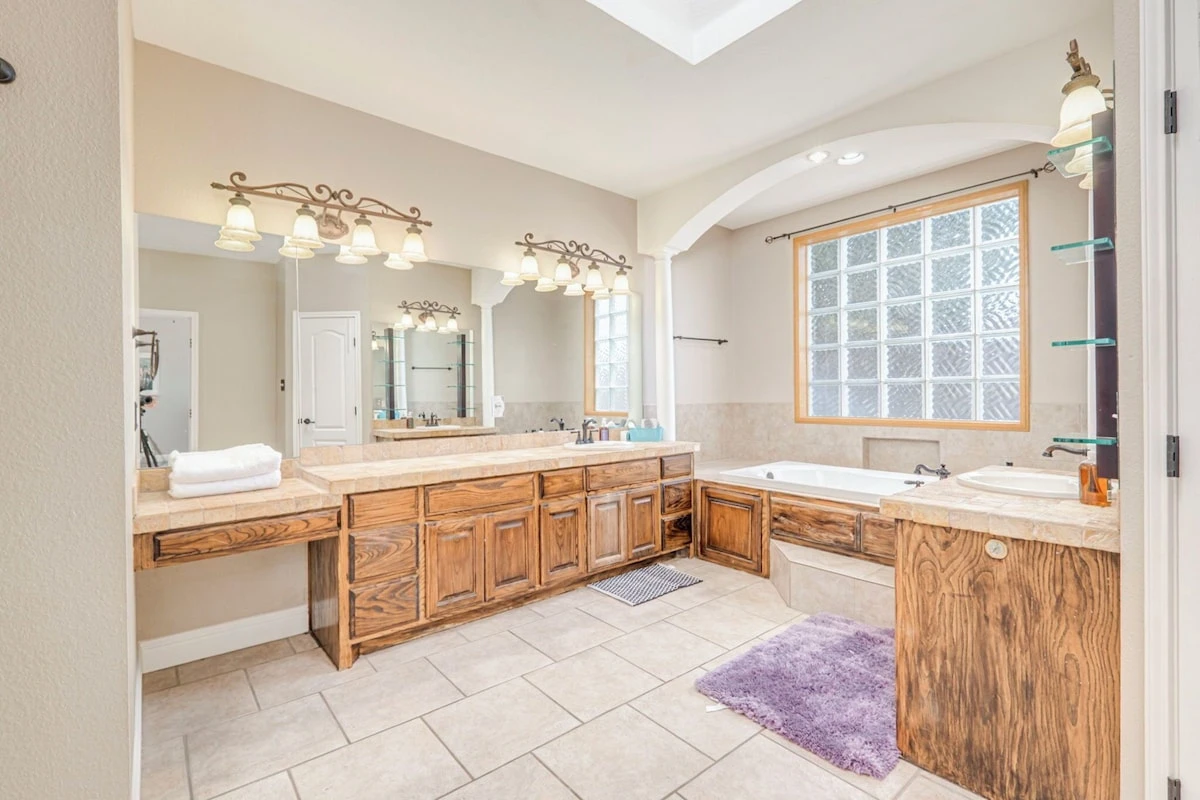 Bathroom at lincoln green - Photo 5