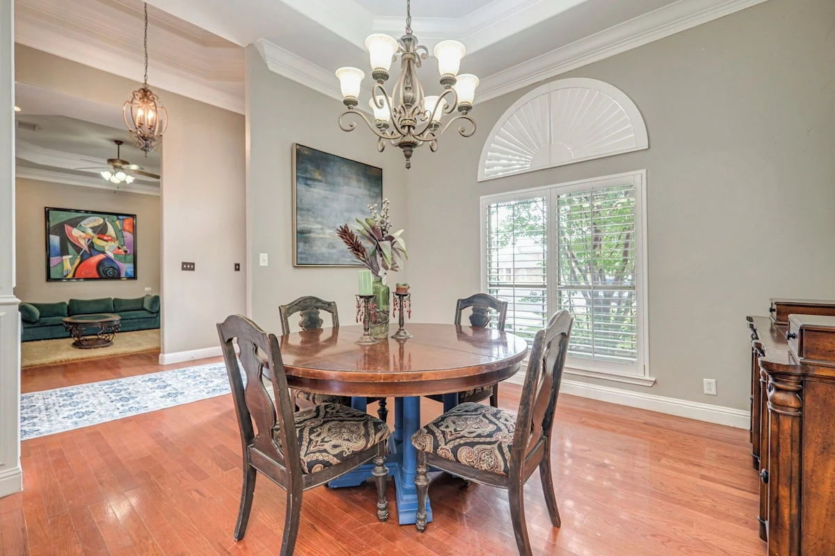 Dining Room at lincoln green - Photo 3
