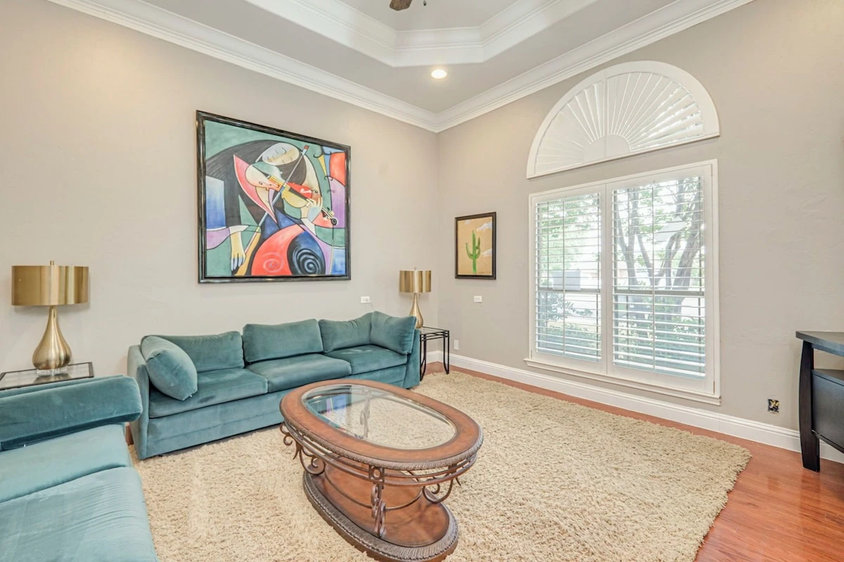 Living Room at lincoln green - Photo 18