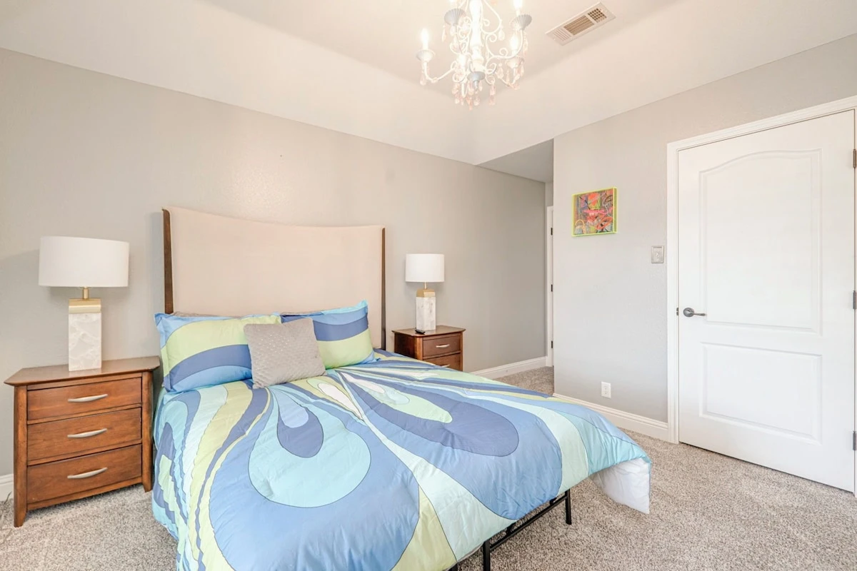 Bedroom at lincoln green - Photo 9