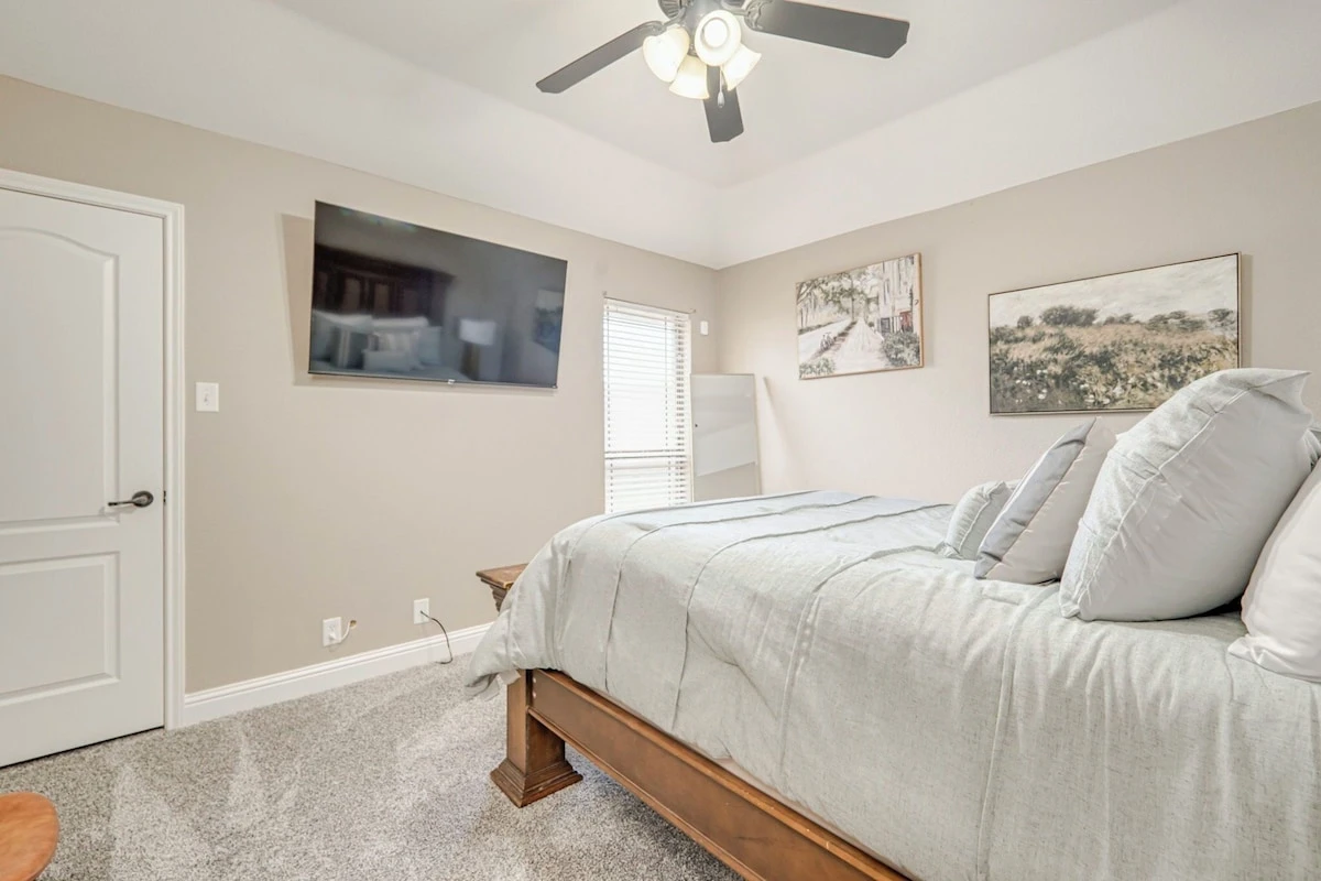 Bedroom at lincoln green - Photo 12