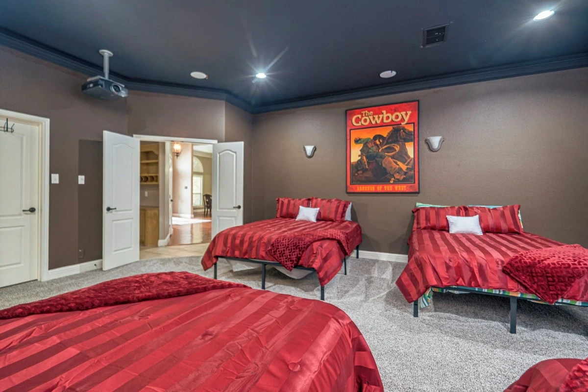 Bedroom at lincoln green - Photo 17