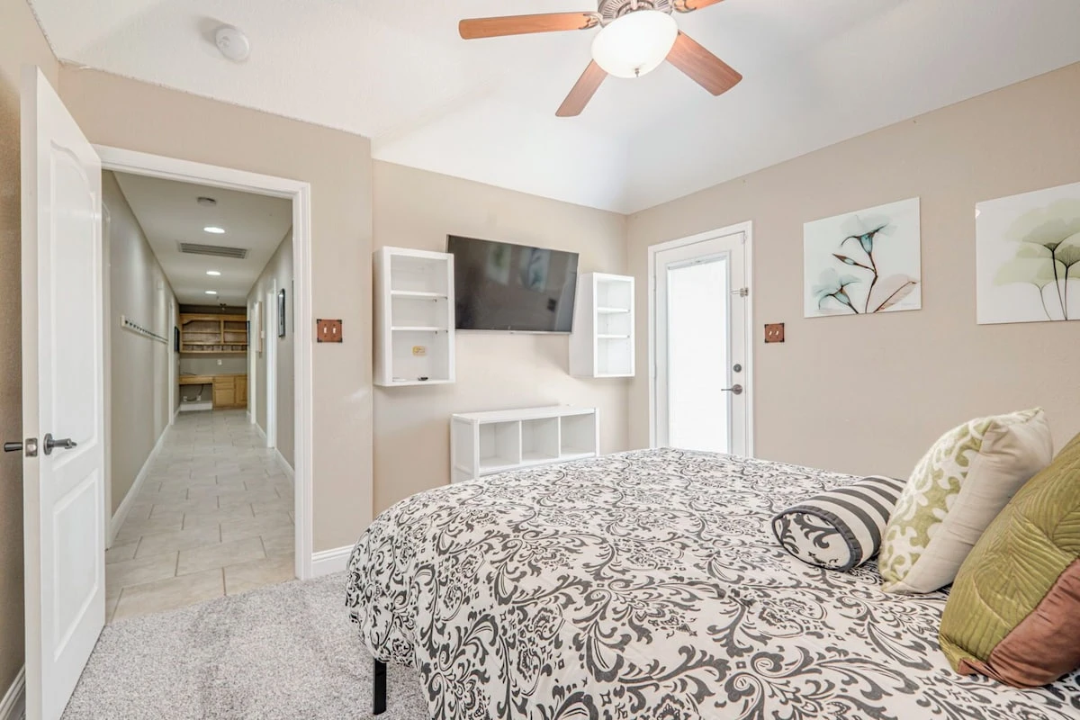 Bedroom at lincoln green - Photo 1