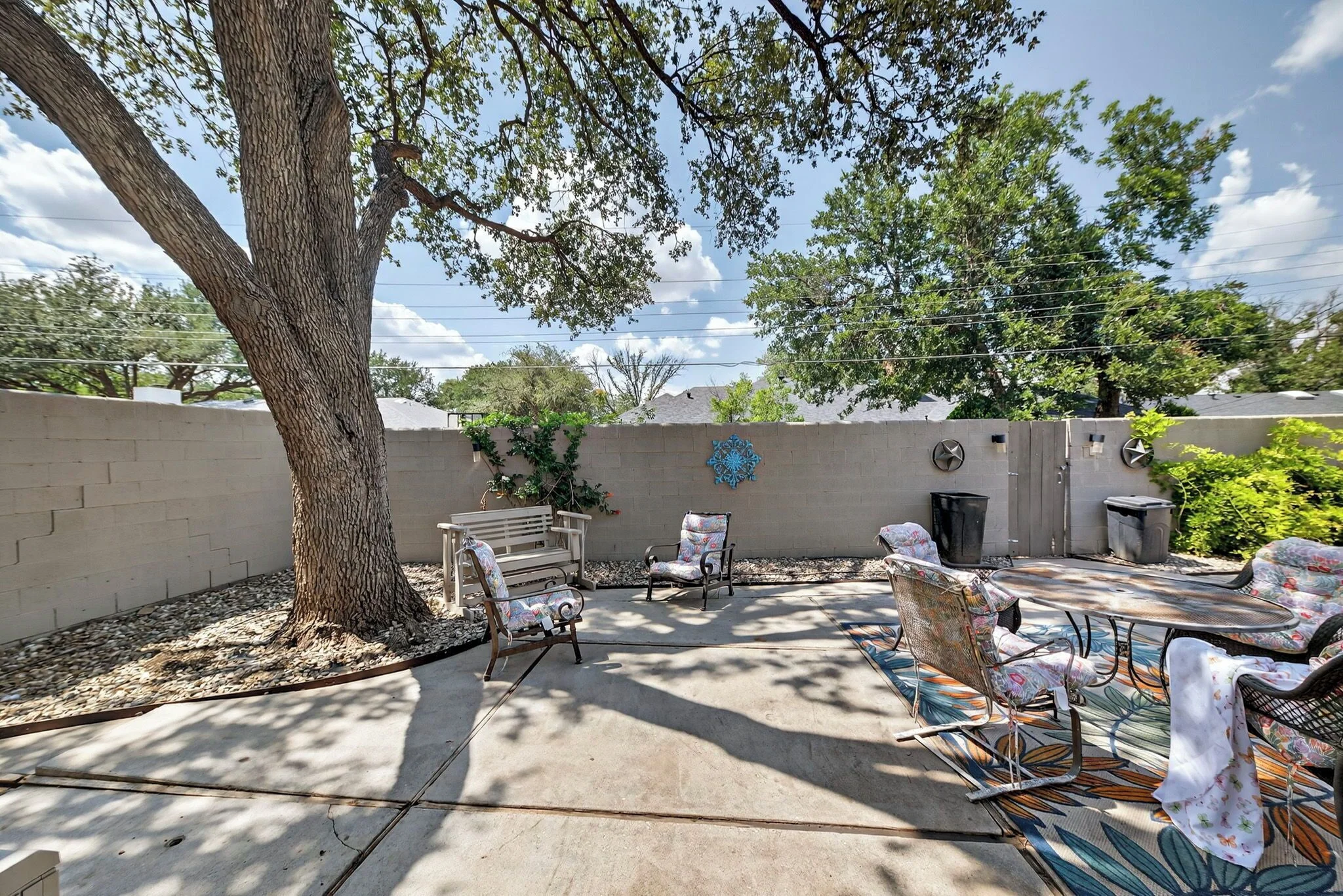 Patio at outdoor dream - Photo 1