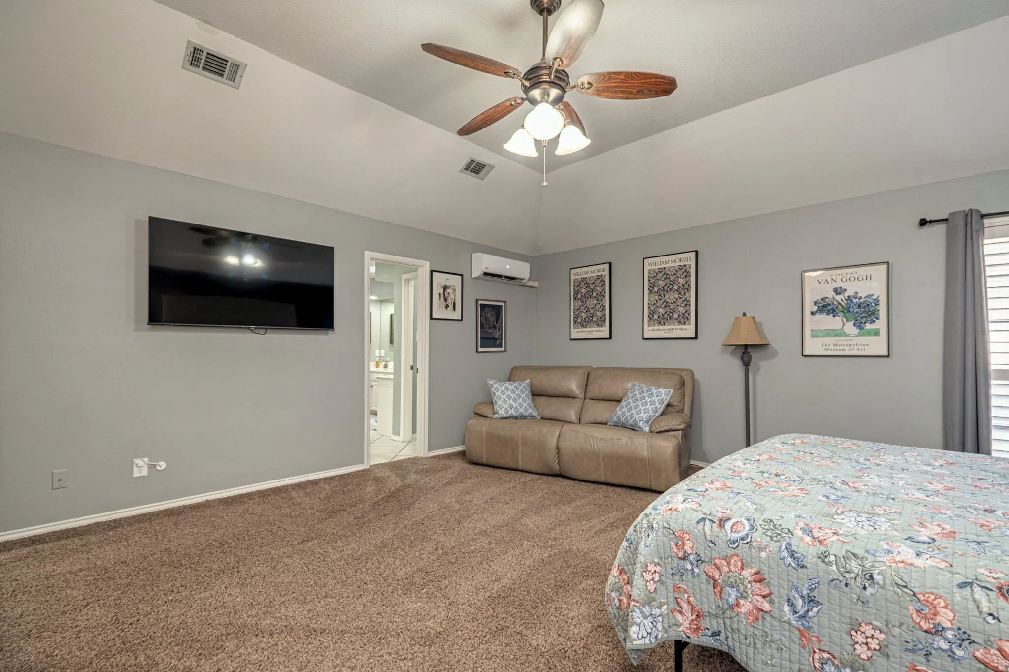 Master Bedroom at santiago dreams - Photo 4