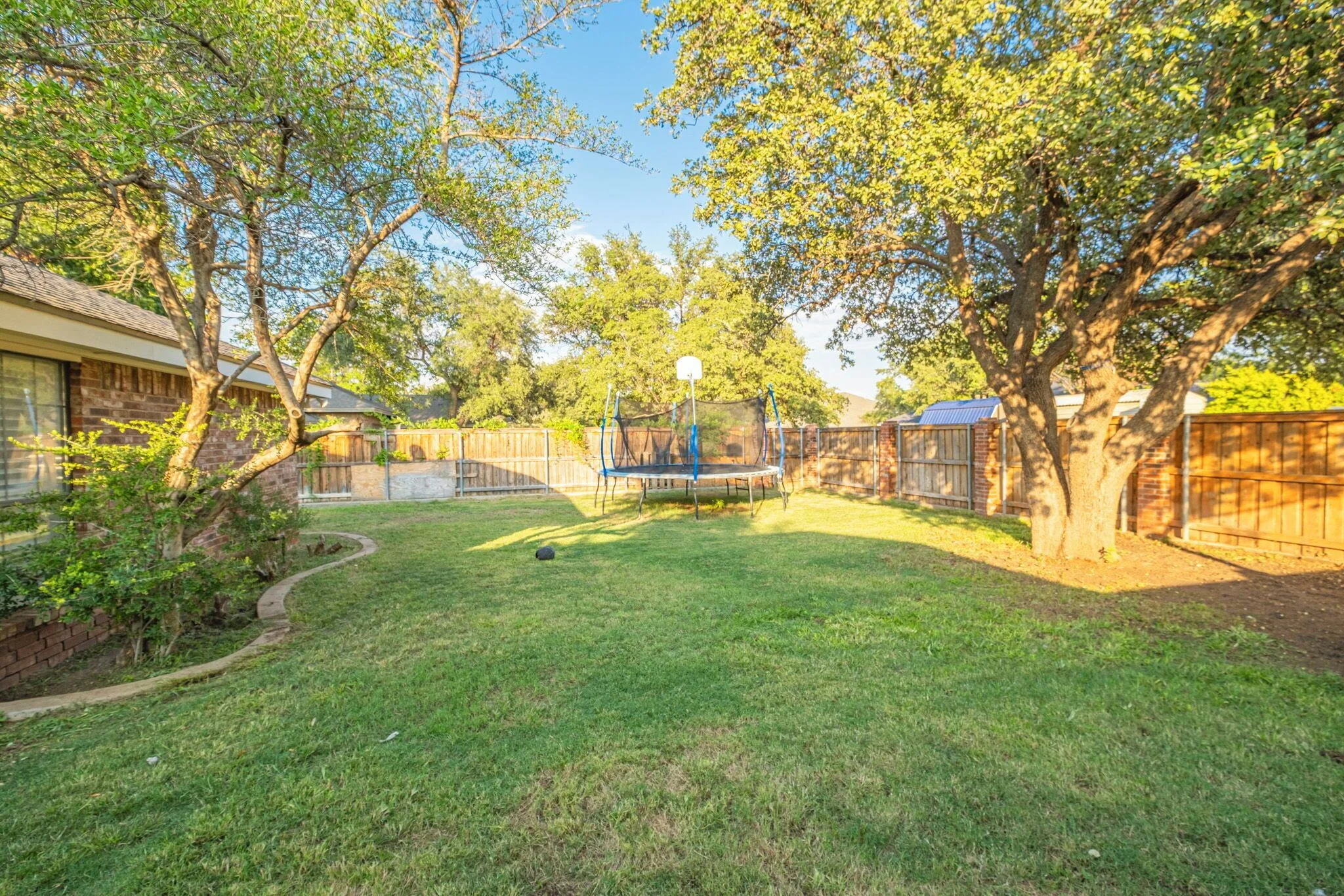 Backyard at santiago dreams - Photo 1