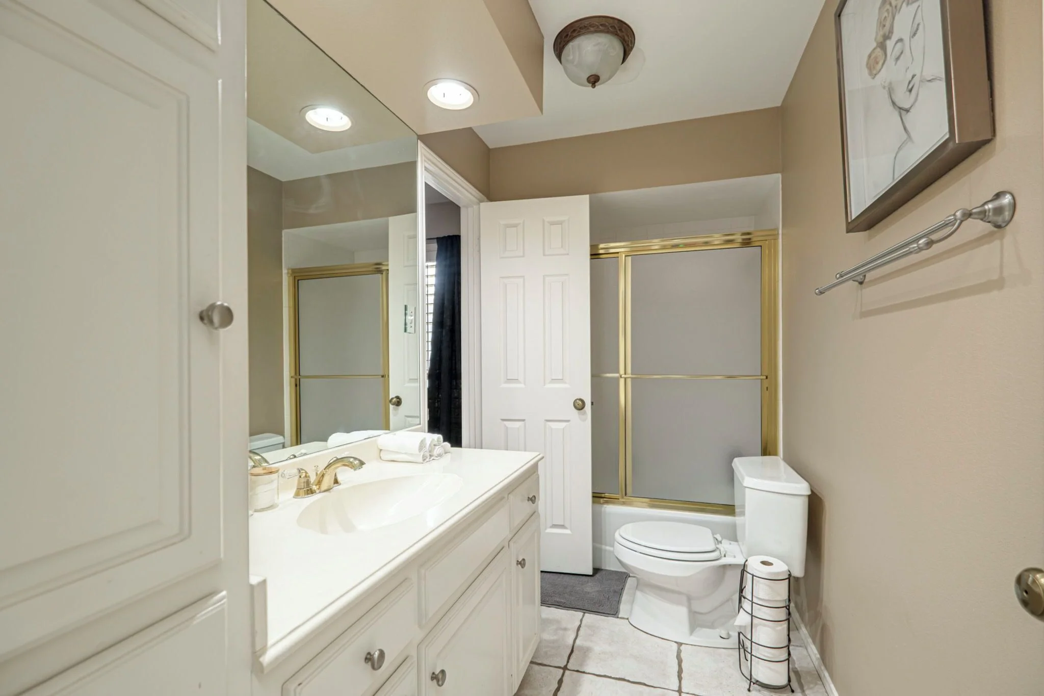 Bathroom at santiago dreams - Photo 5